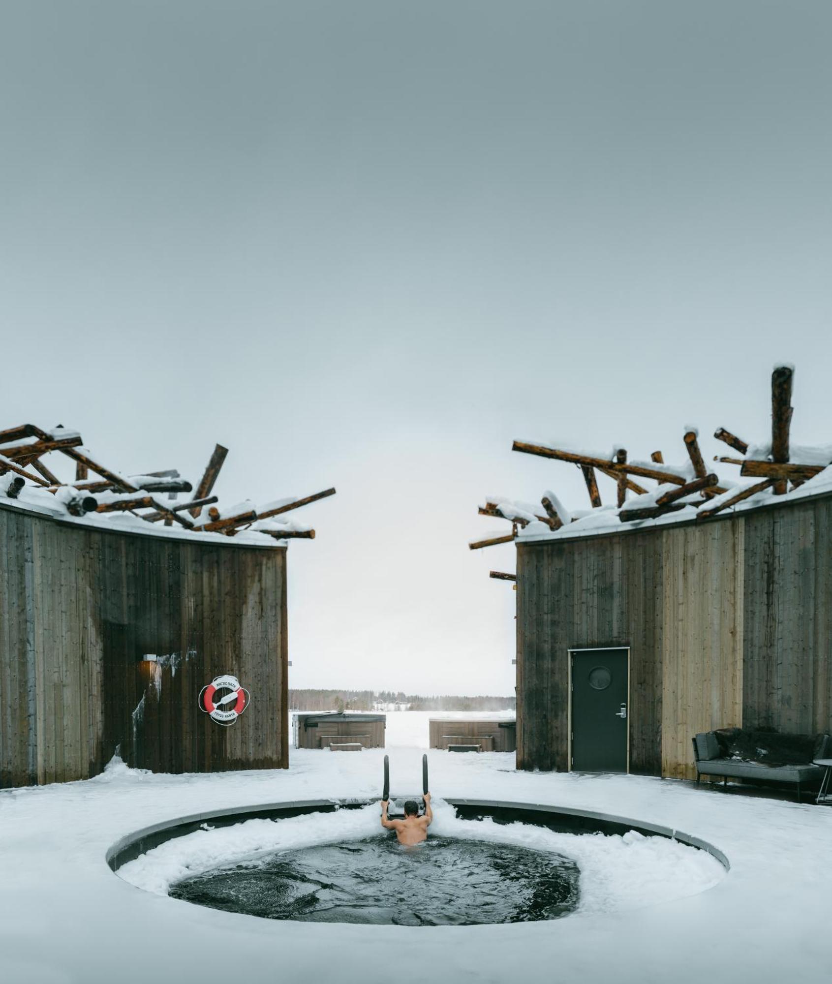 Arctic Bath Hotel Harads Exterior photo